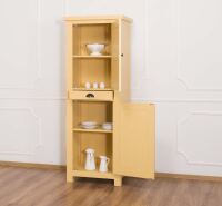 Großer Küchenschrank im Landhausstil lackiert