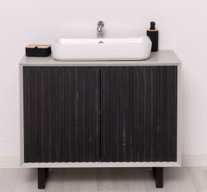 Kleiner Waschbecken-Unterschrank in Lamellenoptik