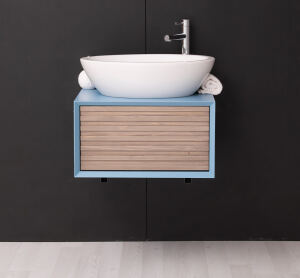 Kleiner Hänge-Waschbecken-Unterschrank in Lamellenoptik