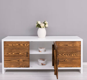 Minimalistisches Sideboard mit Holztüren Berlin