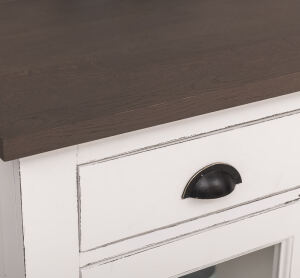 Küchenmodul mit Glastüren im Landhausstil mit Eichenplatte mocca, altweiß Shabby chic