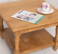 Kleiner Landhaus Couchtisch mit Ablage - Eichenplatte