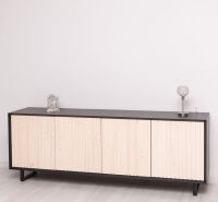 Skandi-Sideboard mit Lamellenoptik schwarz / weiß geölt