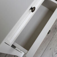 Hohe schmale Kommode im Landhausstil cremeweiÃŸ