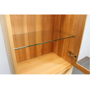 Schmaler Esszimmerschrank Kernbuche massiv geölt