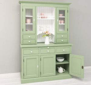 Buffetschrank im Landhausstil blassgrün und weiß
