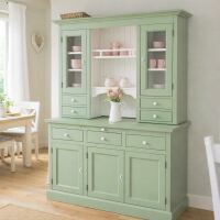 Buffetschrank im Landhausstil blassgrün und weiß