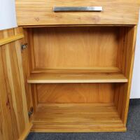 Hochschrank Vitrine Massivholz Kernbuche geÃ¶lt
