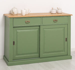 Schiebetüren-Sideboard in resedagrün mit Eichenplatte