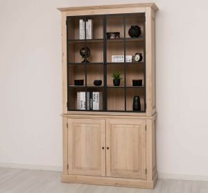 Bücherschrank mit Glatüren im modernen Landhaus-Stil Eiche weiß geölt
