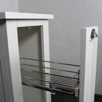 Landhaus KÃ¼chen GewÃ¼rzschrank mit Auszug altweiÃŸ lackiert