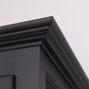 großer Kleiderschrank im Landhausstil - Landhaus-Schrank schwarz