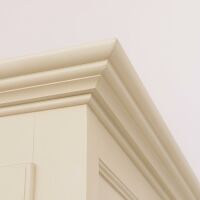 Kleiderschrank im Landhausstil - großer Landhaus-Schrank cremegrau
