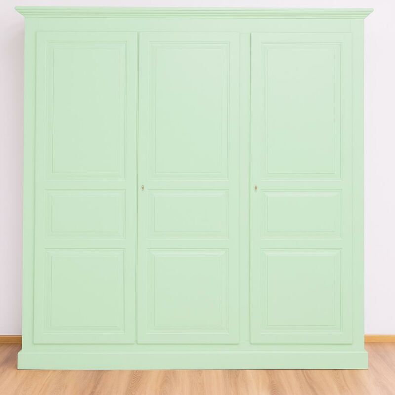 großer Kleiderschrank im Landhausstil - Landhaus-Schrank in mint-türkis