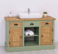 blassgrüner Waschtisch - Waschbeckenschrank mit Lamellentüren in grün