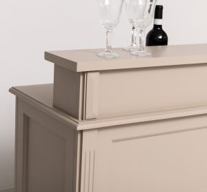 Langer Tresen - Bar im Landhausstil cremegrau