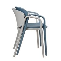 Clean-Design-Stuhl Outdoor aus Kunststoff, rauchblau