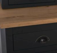 schwarzer Buffetschrank - Küchenschrank im Landhausstil mit dimmbarer Beleuchtung