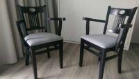 Komfort-Armlehnstuhl mit Polstersitz (2er-Set) konfigurierbar