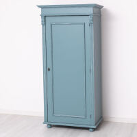 schmaler Landhaus-Schrank- türkisblauer Kleiderschrank im Antik-Look