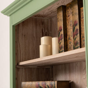 Bücherregal im Landhausstil - Regal blassgrün