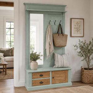 Pastellgrüne Garderobe - Shutterdesign im Flur