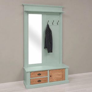 Pastellgrüne Garderobe - Shutterdesign im Flur