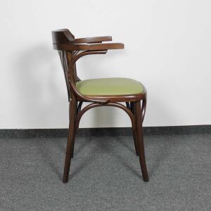 Bugholzstuhl Wien mit Armlehne A56/22 Echtleder linde, Nussbaum hell