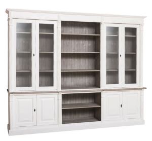 Landhaus Wohnwand mit Vintrinen shabby chic / antik look