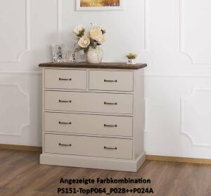 Schlichte Landhauskommode tief gebürstet
